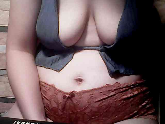 extremelymilkyboobs webcam