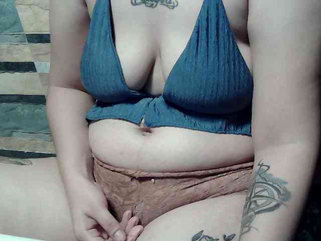 extremelymilkyboobs extremelymilkyboobs