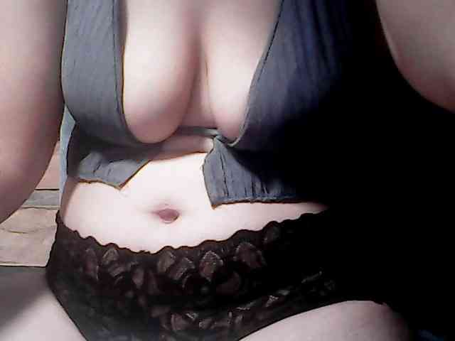 extremelymilkyboobs webcam