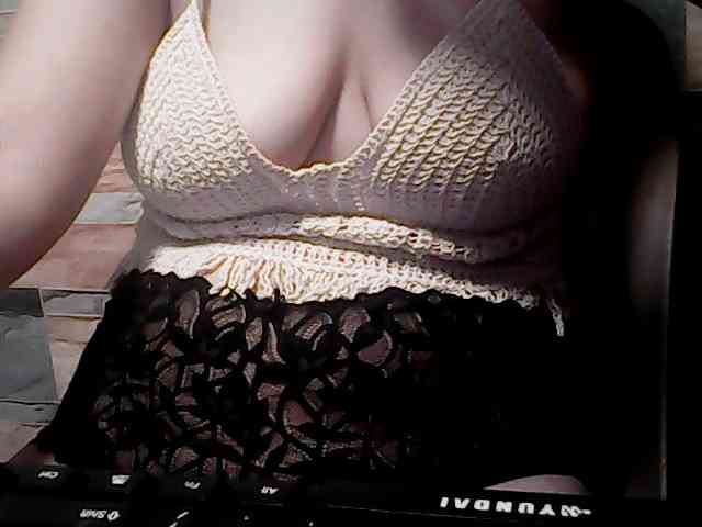 extremelymilkyboobs webcam