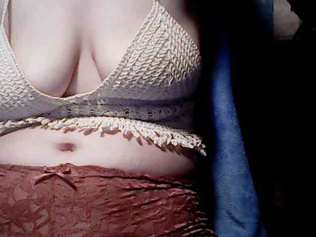 extremelymilkyboobs webcam