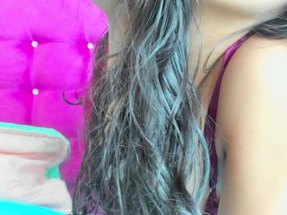 celena-squirt Porn Show