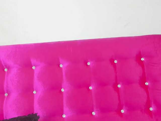 celena-squirt live cam on BongaCams