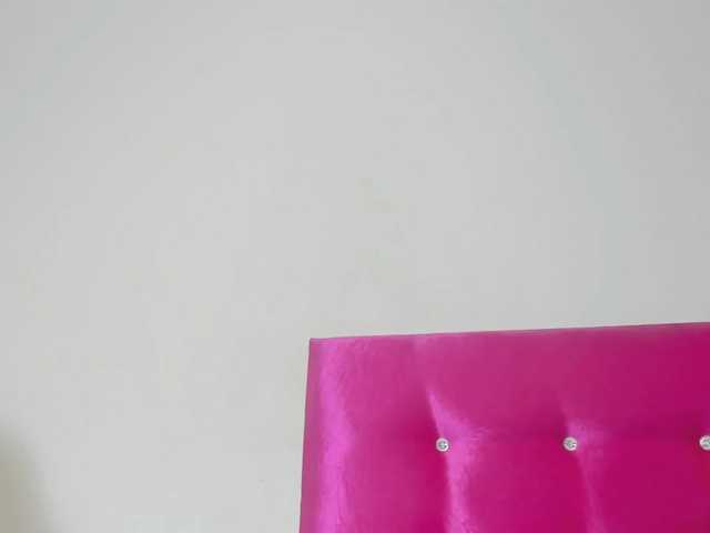celena-squirt live cam on BongaCams