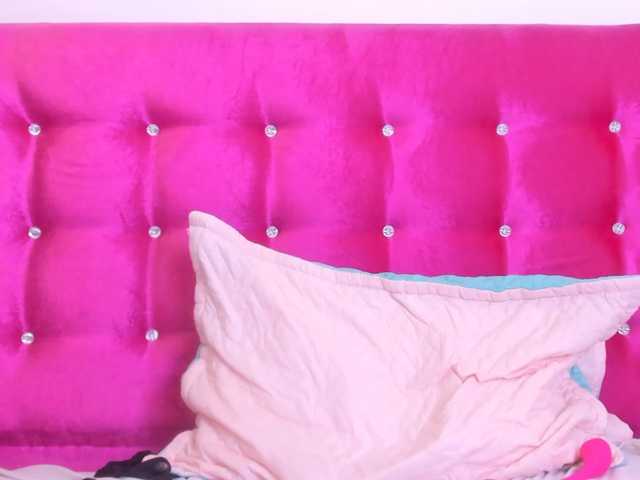 celena-squirt live cam on BongaCams
