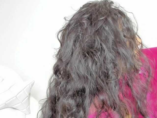 celena-squirt live cam on BongaCams