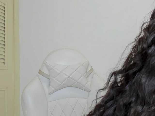 celena-squirt live cam on BongaCams