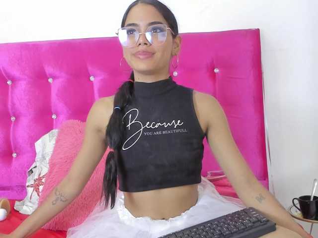 celena-squirt Прямой эфир на BongaCams