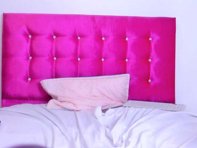 celena-squirt live cam on BongaCams
