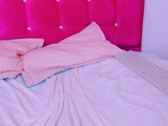 celena-squirt live cam on BongaCams