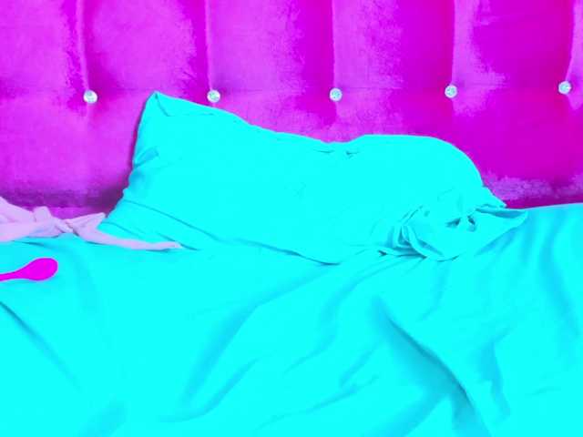 celena-squirt live cam preview