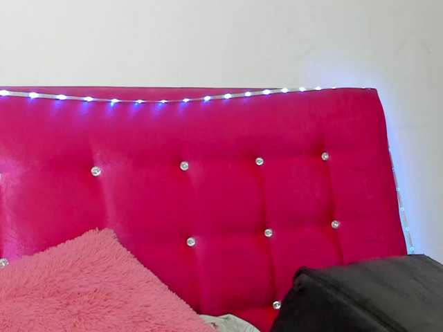 celena-squirt live cam on BongaCams