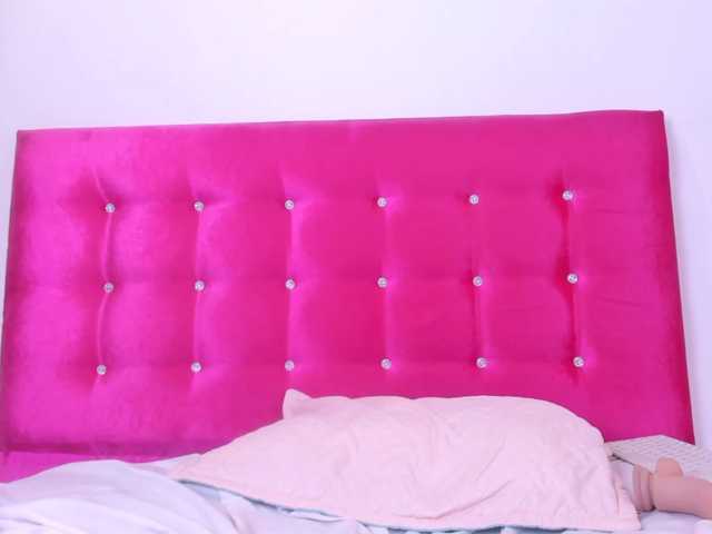 celena-squirt live cam on BongaCams