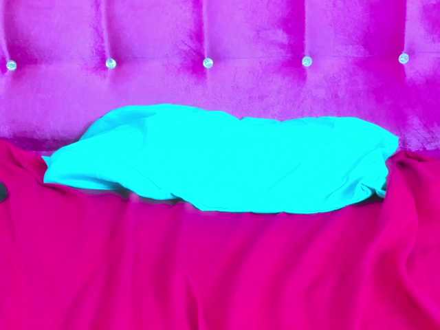 celena-squirt