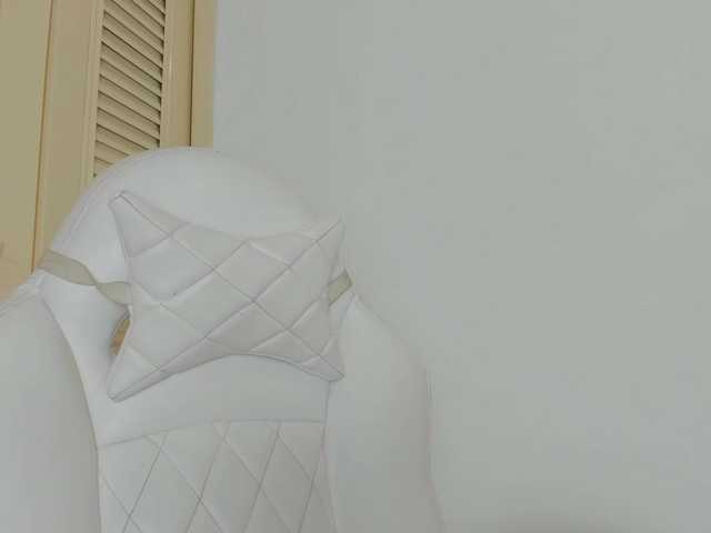 celena-squirt