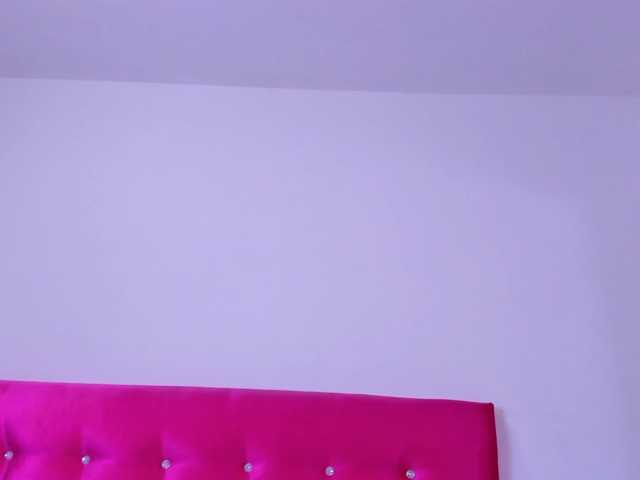 celena-squirt live cam on BongaCams