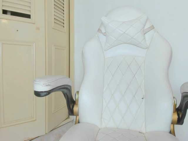 celena-squirt