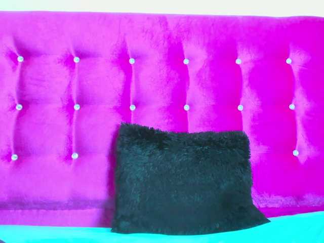celena-squirt live cam on BongaCams
