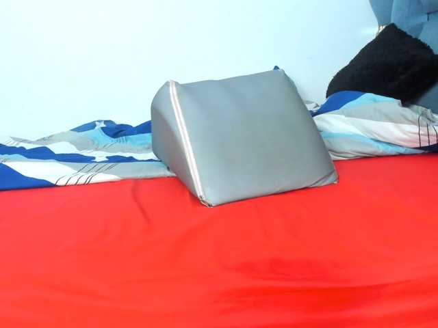 celena-squirt live cam on BongaCams