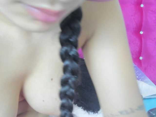 celena-squirt live cam on BongaCams