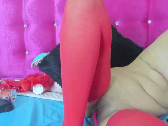 celena-squirt live cam on BongaCams