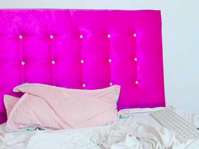 celena-squirt live cam on BongaCams