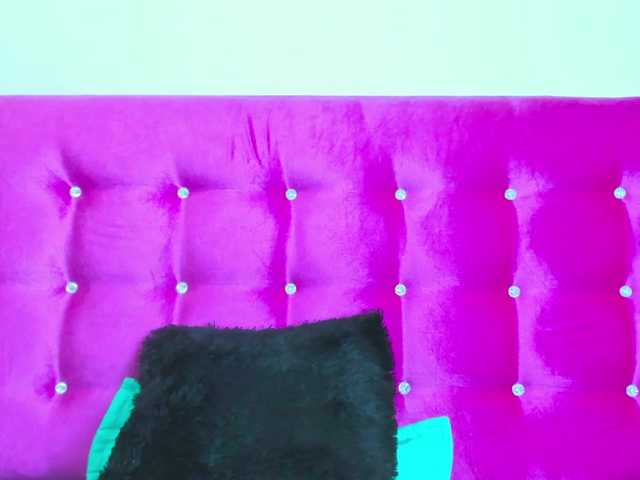 celena-squirt live cam on BongaCams