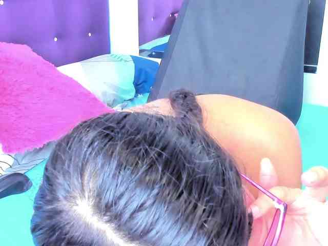 celena-squirt