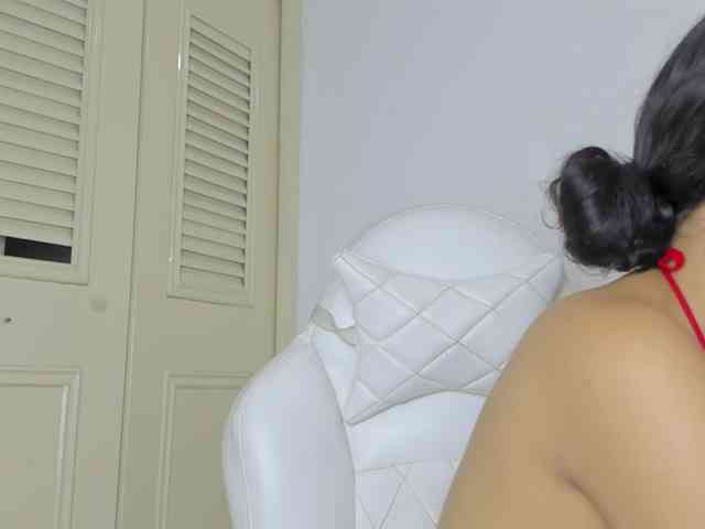 celena-squirt webcam