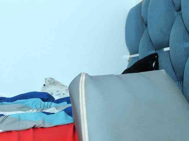 celena-squirt