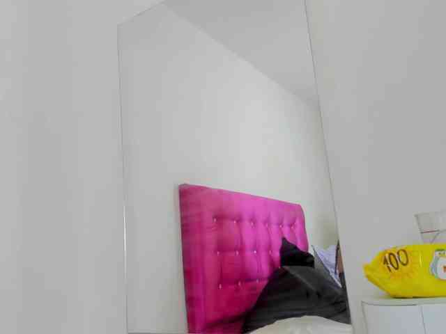 celena-squirt webcam