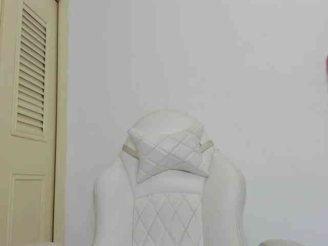 celena-squirt webcam