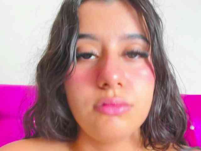 celena-squirt webcam