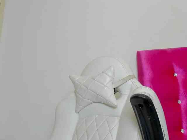 celena-squirt webcam