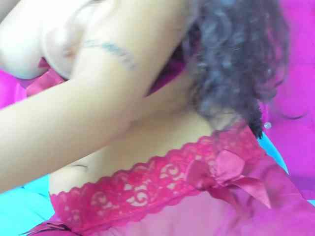 celena-squirt webcam