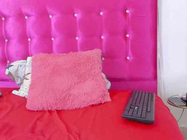 celena-squirt webcam