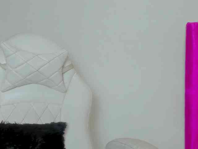 celena-squirt