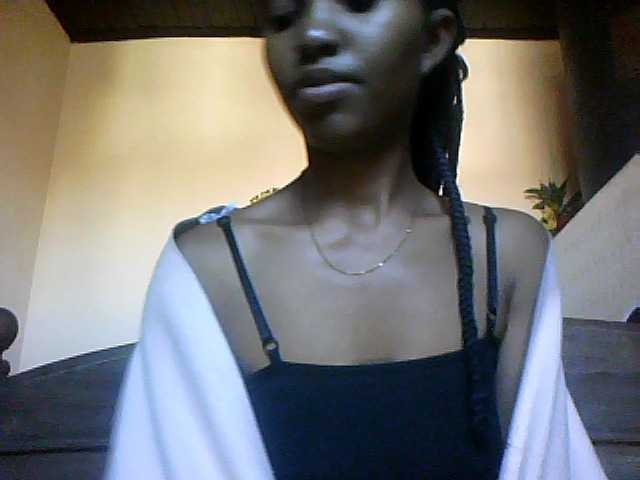 Nathiii live cam on BongaCams