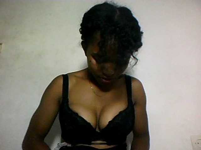 Nathiii live cam on BongaCams