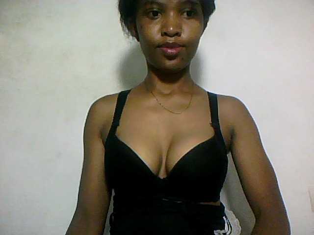 Nathiii live cam on BongaCams
