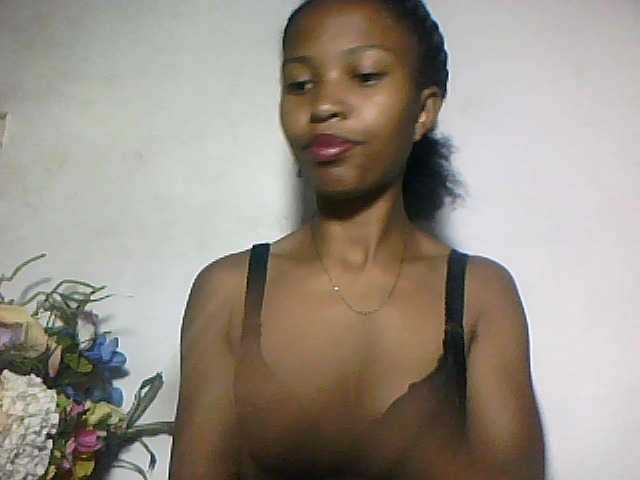 Nathiii live cam on BongaCams