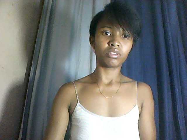 Nathiii live cam on BongaCams