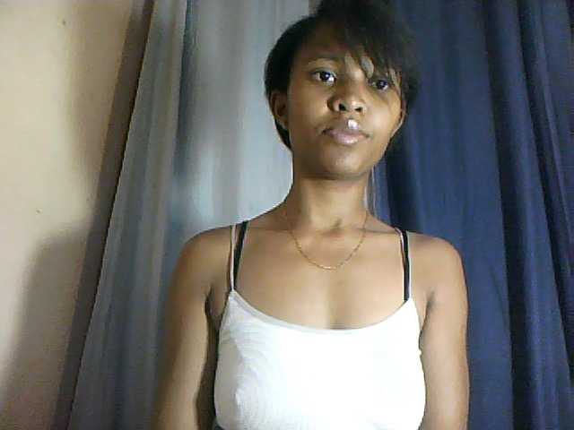 Nathiii live cam on BongaCams