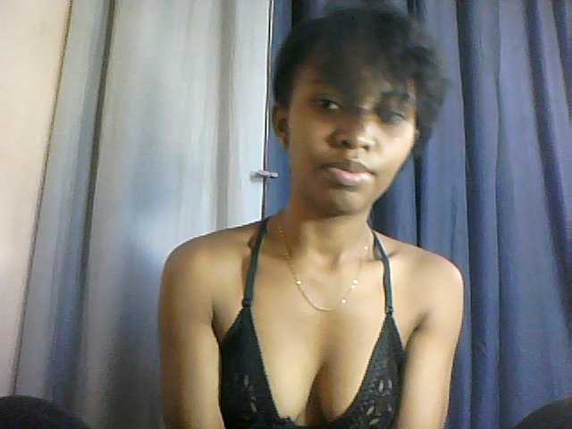 Nathiii live cam on BongaCams
