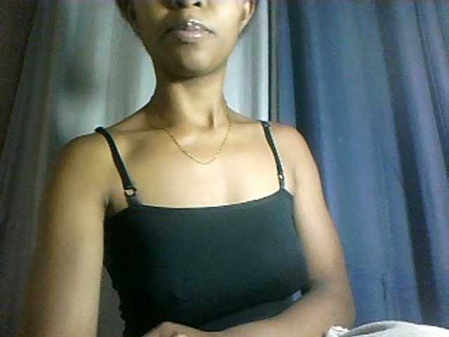 Nathiii live webcam show