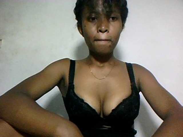 Nathiii live cam on BongaCams