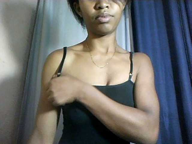 Nathiii live webcam show
