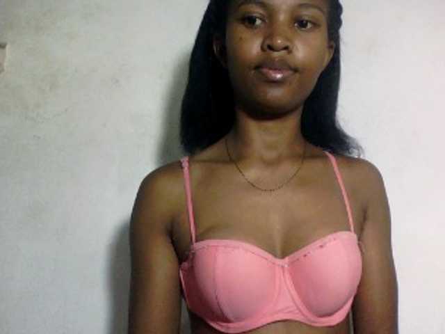 Nathiii live cam on BongaCams