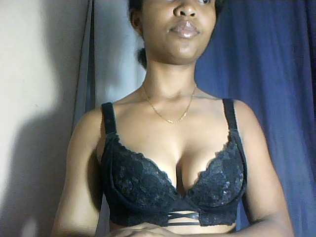 Nathiii live cam on BongaCams