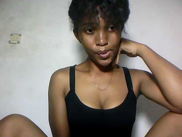 Nathiii live cam on BongaCams